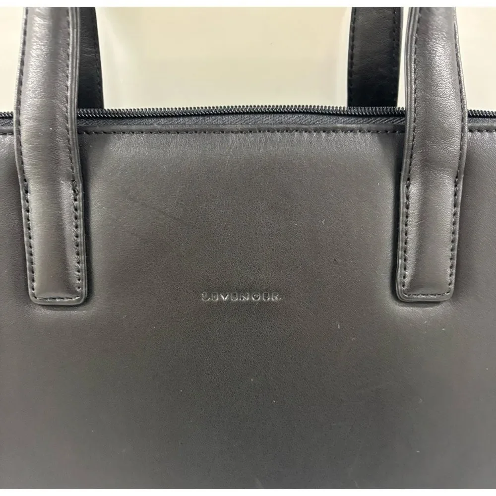 Levenger sleek black